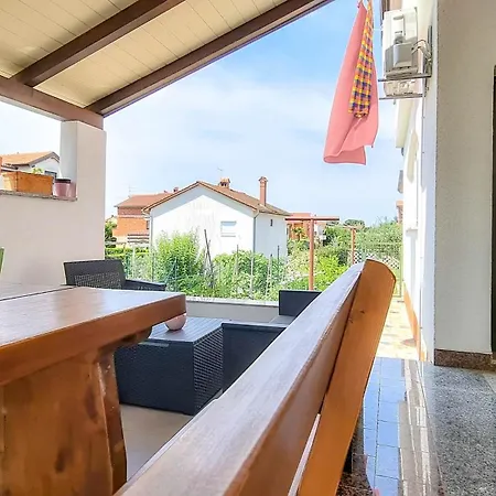 Ticiana Apartament *